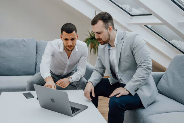 Digitale IT-Strategie für KMU: Wie Sie heute die Basis für morgen legen – seo-galaxy-liOWpCPRS8o-unsplash.jpg